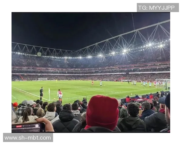 英超激情对决马竞6-2大胜波尔图神奇扑救点燃全场热情 英超激情对决马竞6-2大胜波尔图神奇扑救点燃全场热情