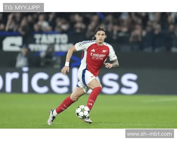 友谊赛精彩对决马竞与阿森纳战成平局争议判罚引发全场热议 友谊赛精彩对决马竞与阿森纳战成平局争议判罚引发全场热议