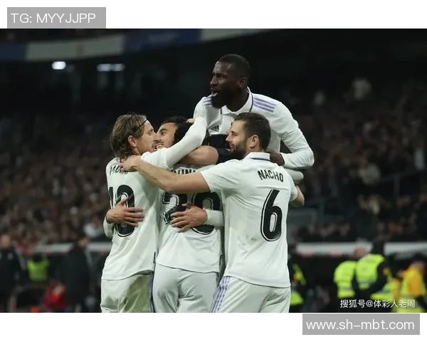 德甲焦点战:皇马大胜里昂红牌事件引发全场热议与战术分析