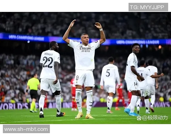 国米逆袭AC米兰6比2大胜决赛瞬间引爆全场激情