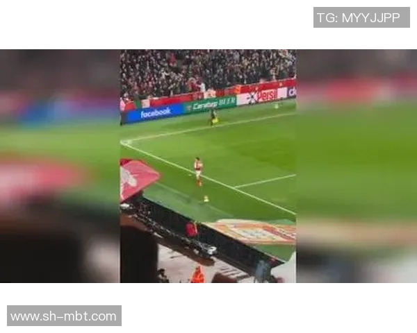 足总杯激战阿森纳与曼城握手言和逆转瞬间引发全场热烈反响