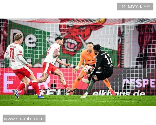 德甲惊现冷门本菲卡逆袭莱比锡上演帽子戏法全场沸腾